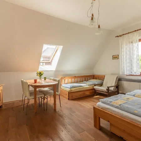 Ubytování v soukromí Vs *